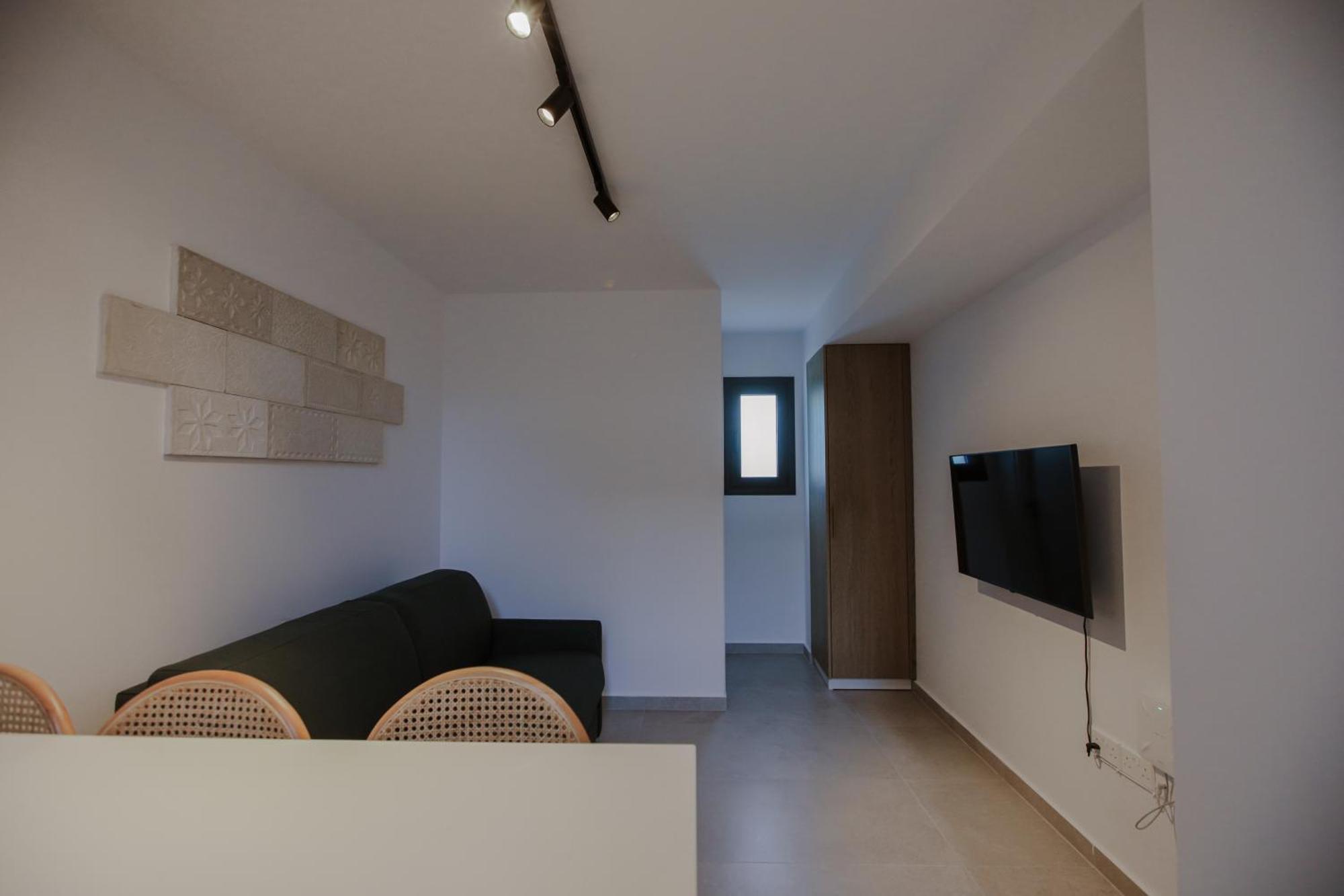 Panmari Apartment Paphos Exterior photo